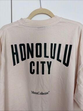 Moon Collective Honolulu City Graphic T-Shirt Cream Men’s XXL